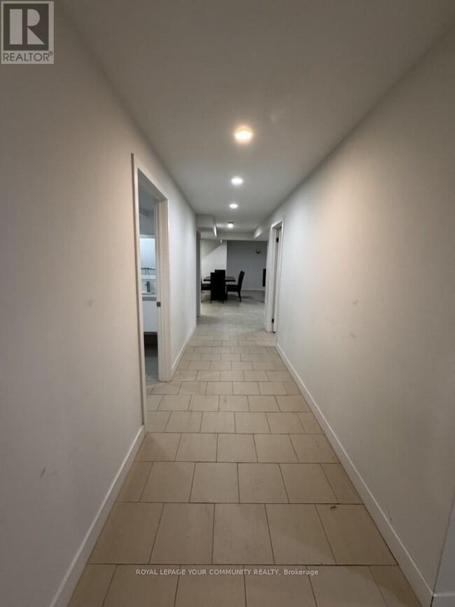 Building Photo - 158 Roselena Dr