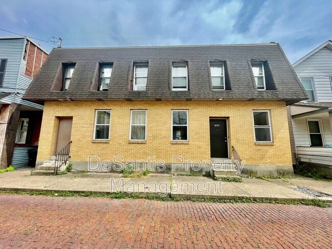 Building Photo - 306 Campbell St