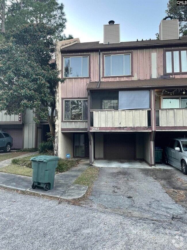 Skyland Estates Apartments for Rent with Hardwood Floors Columbia, SC