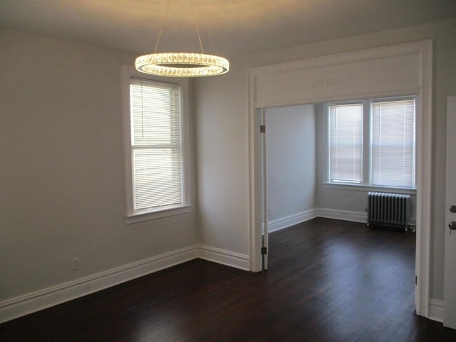 Building Photo - 1515 89th St