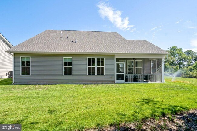 Building Photo - 32036 Santa Fe Ct