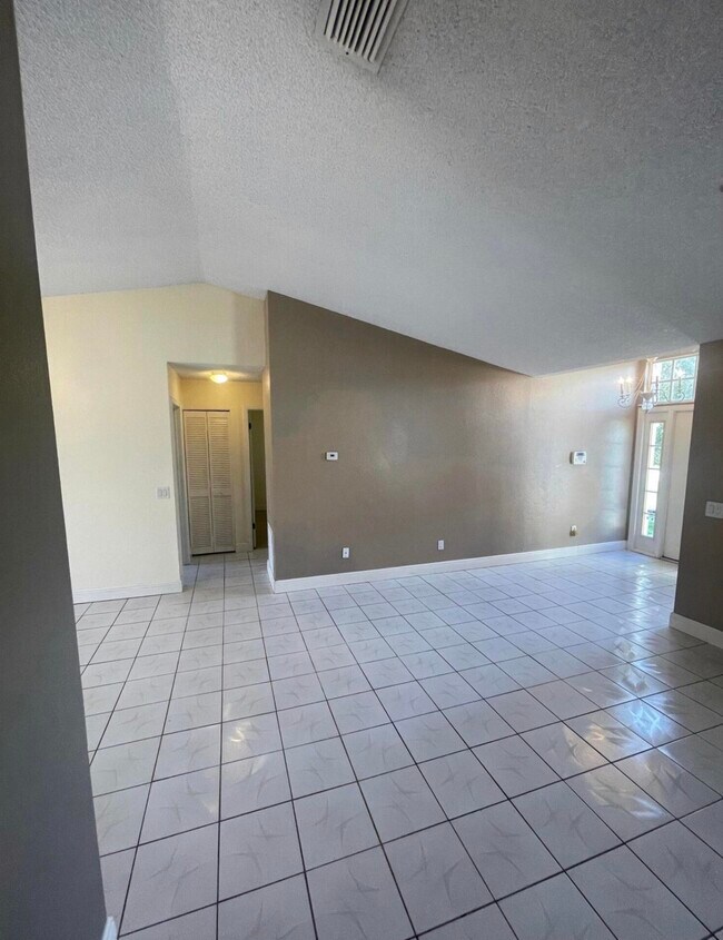 Foto del edificio - 1401 SE Appamattox Terrace