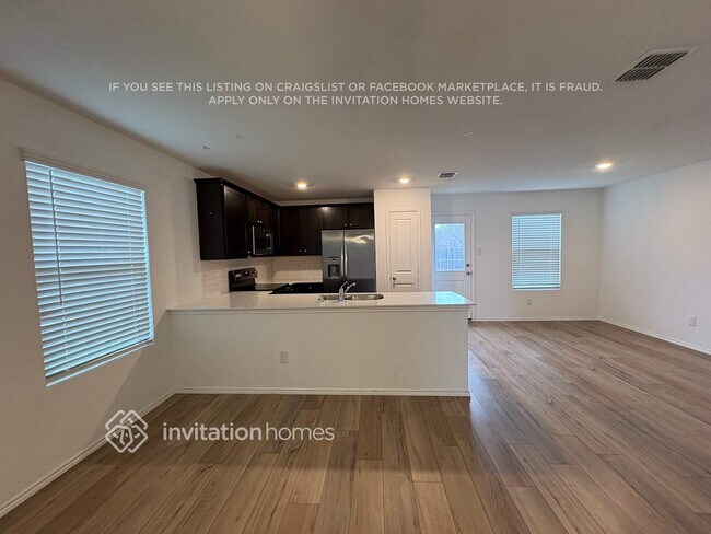 Foto del edificio - 1339 Mosely Cir