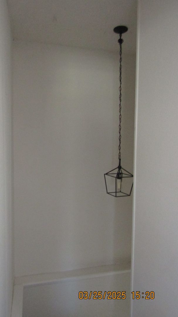 Foto del edificio - Newly renovated! Pet Friendly! Centrally l...