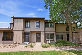 Building Photo - 16055 E Ithaca Pl