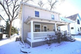 Building Photo - 1415-1417 C St