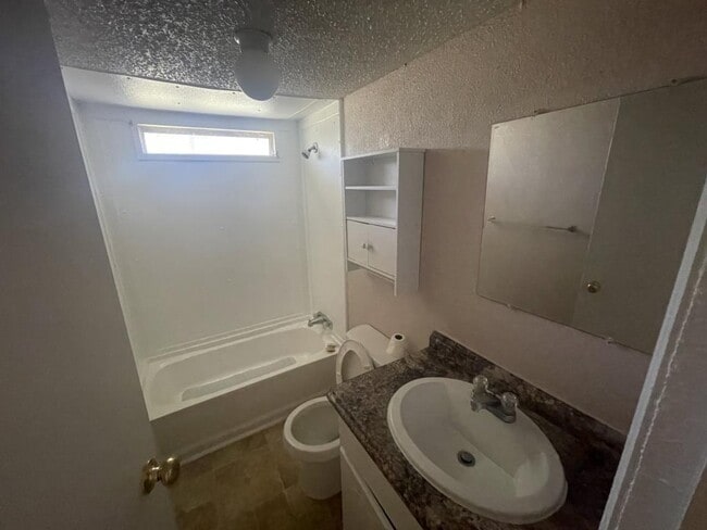 Foto del edificio - 247 Produce Dr