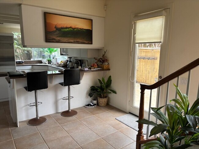 Foto del edificio - Minutes to Moonlight Beach | Stunning 5 Bedroom Encinitas Home