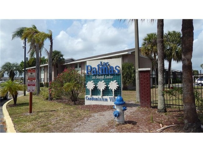 Photo - 836 Sky Lake Cir Townhome