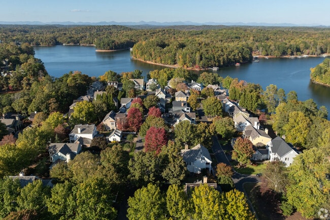 An aerial view of waterfront homes in Dahlonega.