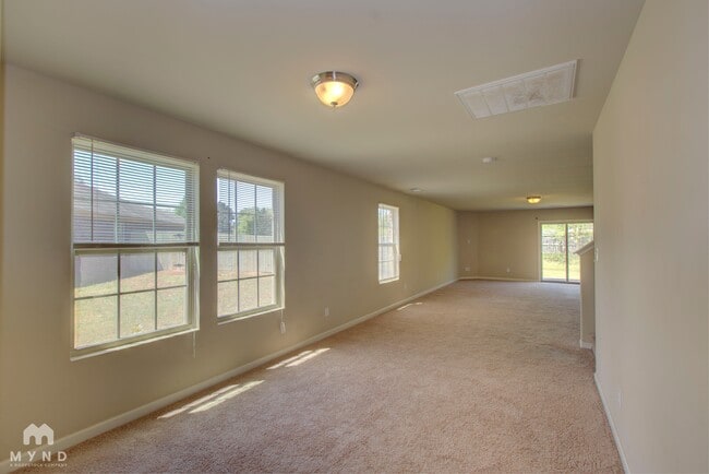 Building Photo - 28041 Kawana Ct