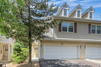 Building Photo - 35 Harrier Ct