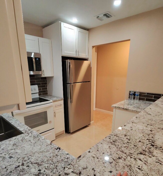 Foto del edificio - 4132 NW 88th Ave