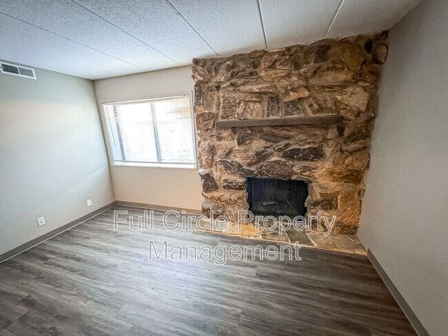 Foto del edificio - 1648 N 56th St