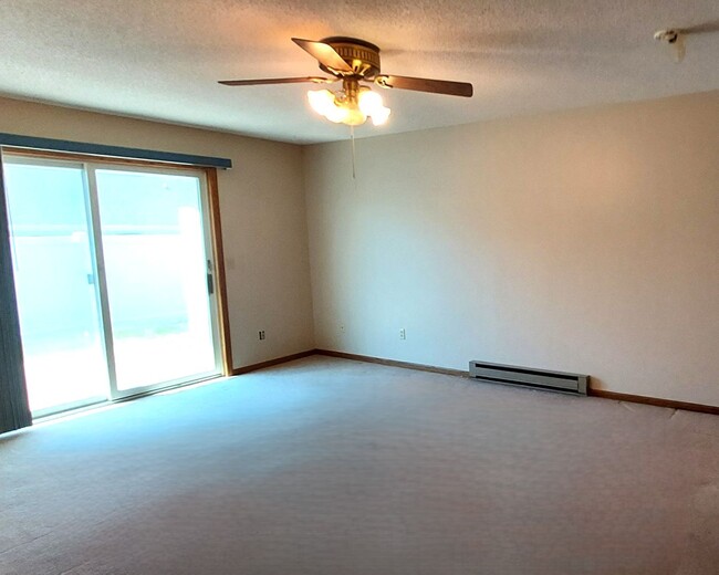 Foto del edificio - Nice 2 Bedroom Townhome