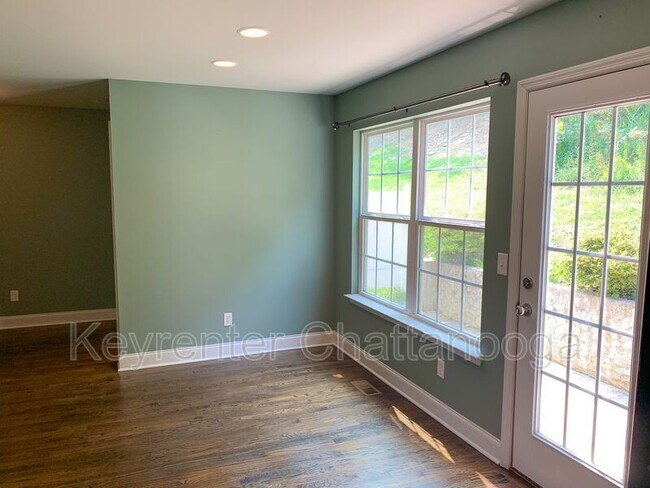 Building Photo - 2105 Short Leaf Ln