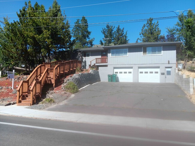 Foto del edificio - 1911 N Eldorado Ave