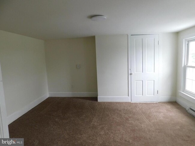 Building Photo - 13142 Lord Fairfax Hwy