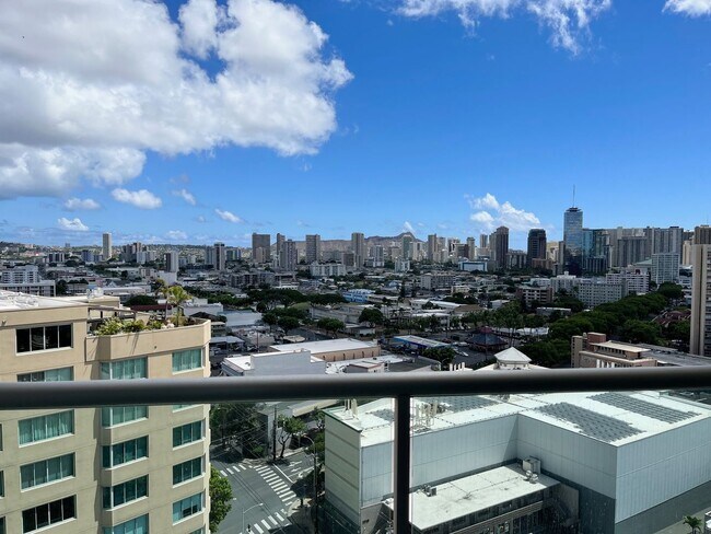 Foto del edificio - 1450 Young St