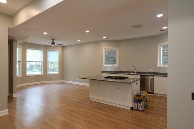 Foto del edificio - 2131 W Grace St