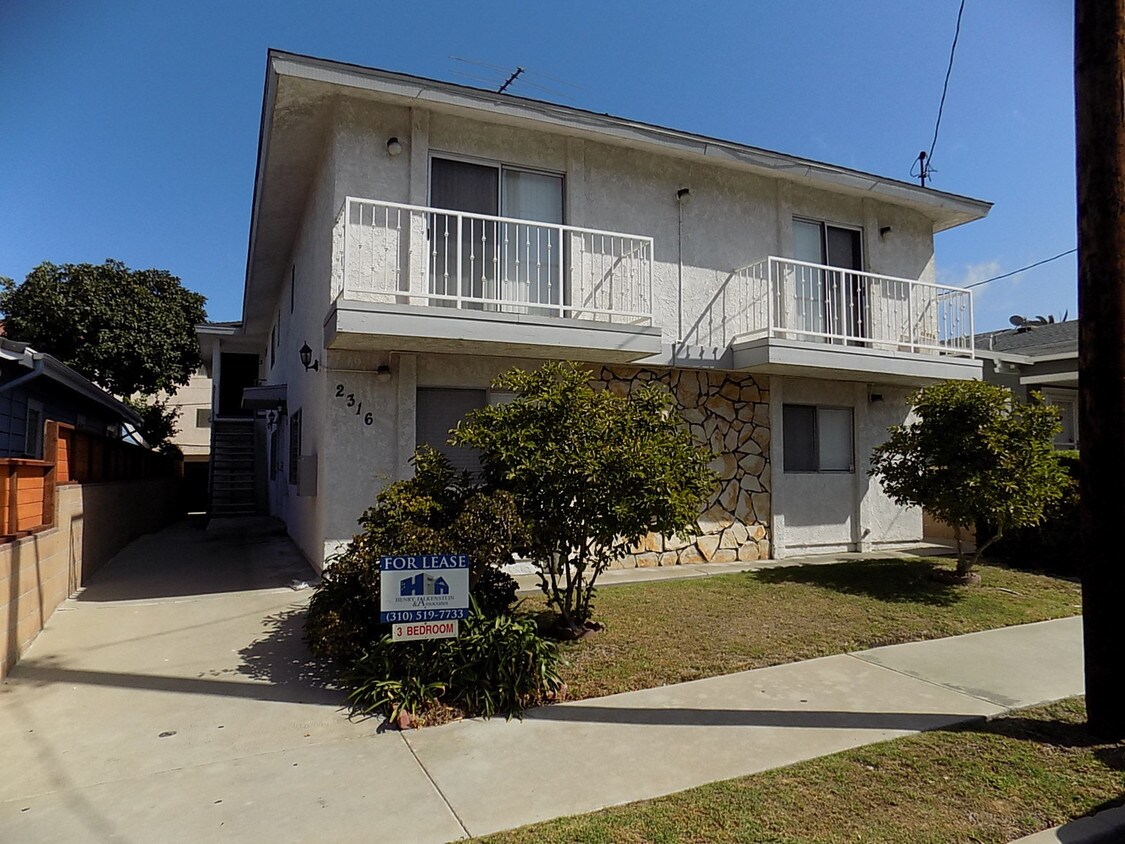 Primary Photo - 2316 S Grand Ave