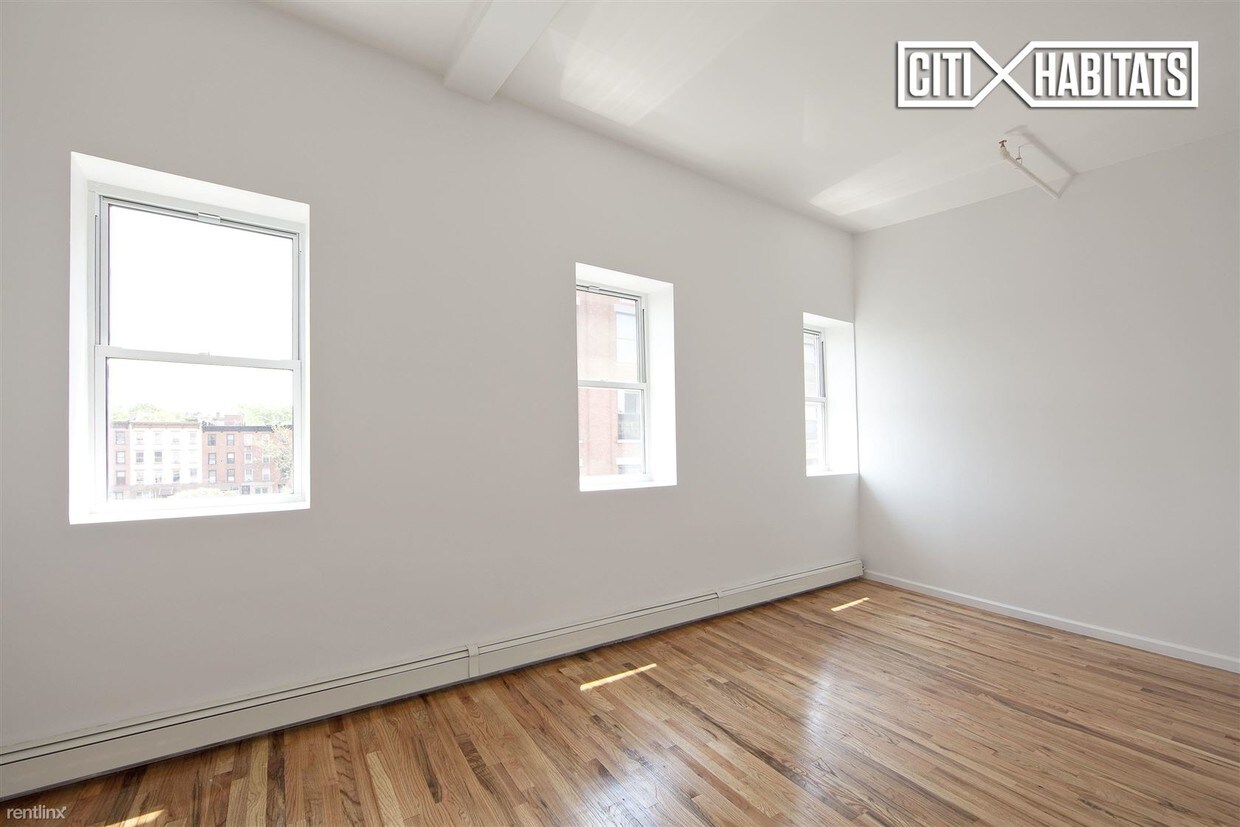 Building Photo - 30 Tiffany Pl