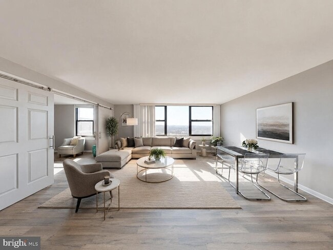 Foto del edificio - 4600 Duke St