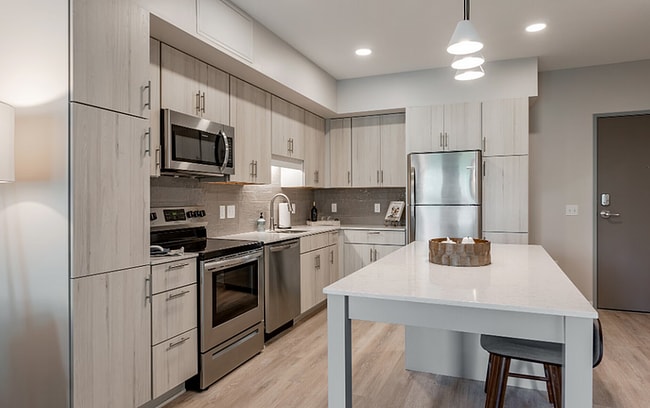 Building Photo - Townline Apartments