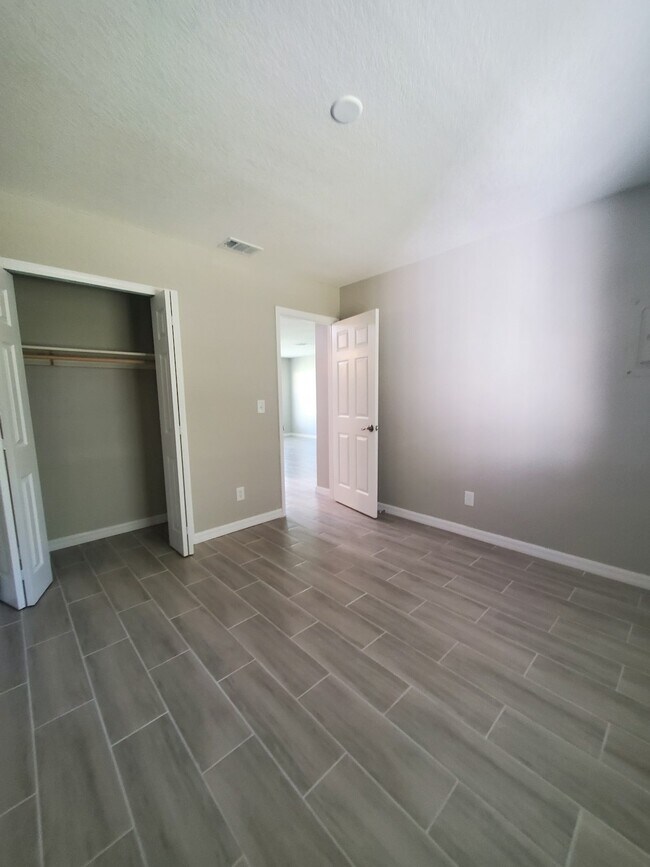 Foto del edificio - 3300 S 7th St