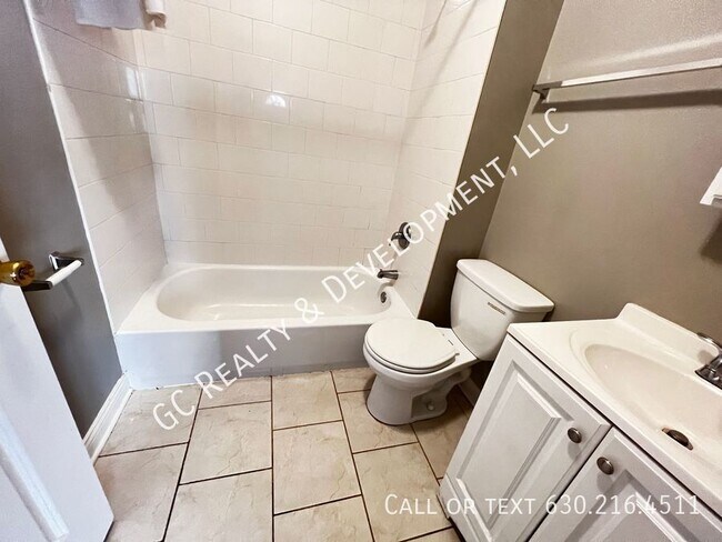 Foto del edificio - 1512 W 17th St