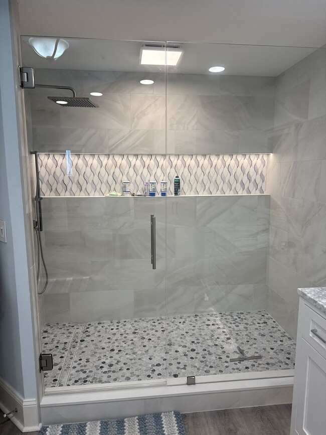 Newly remodeled Master shower with all new tile and combo rain shower - 1031 1st St S