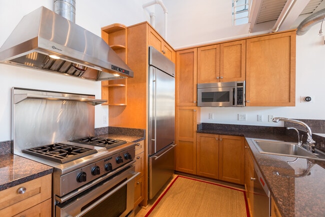 Building Photo - 2328 Champlain St NW