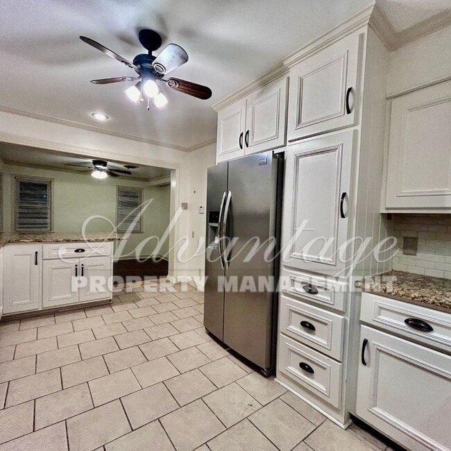 Building Photo - Schedule today to see this  Single Family ...