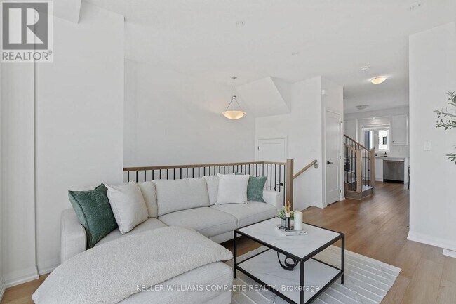 Photo du bâtiment - 55 Tom Brown Dr