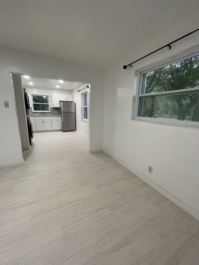 Foto del edificio - 1637 Johnson St