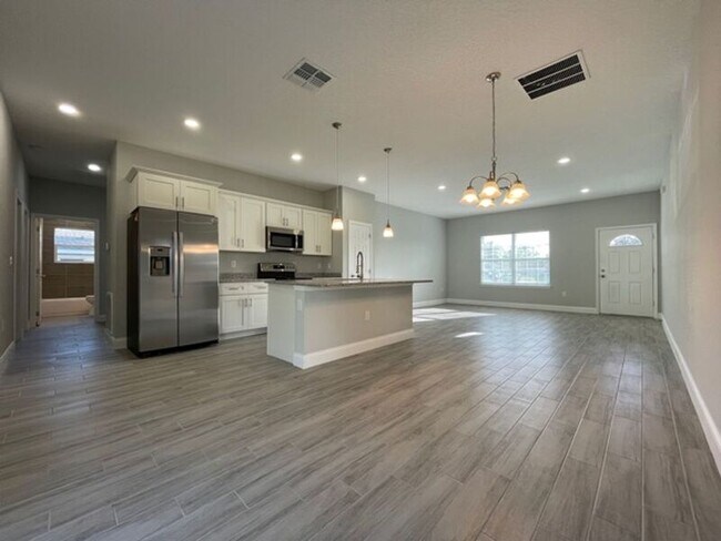 Building Photo - 1447 Swift Ct