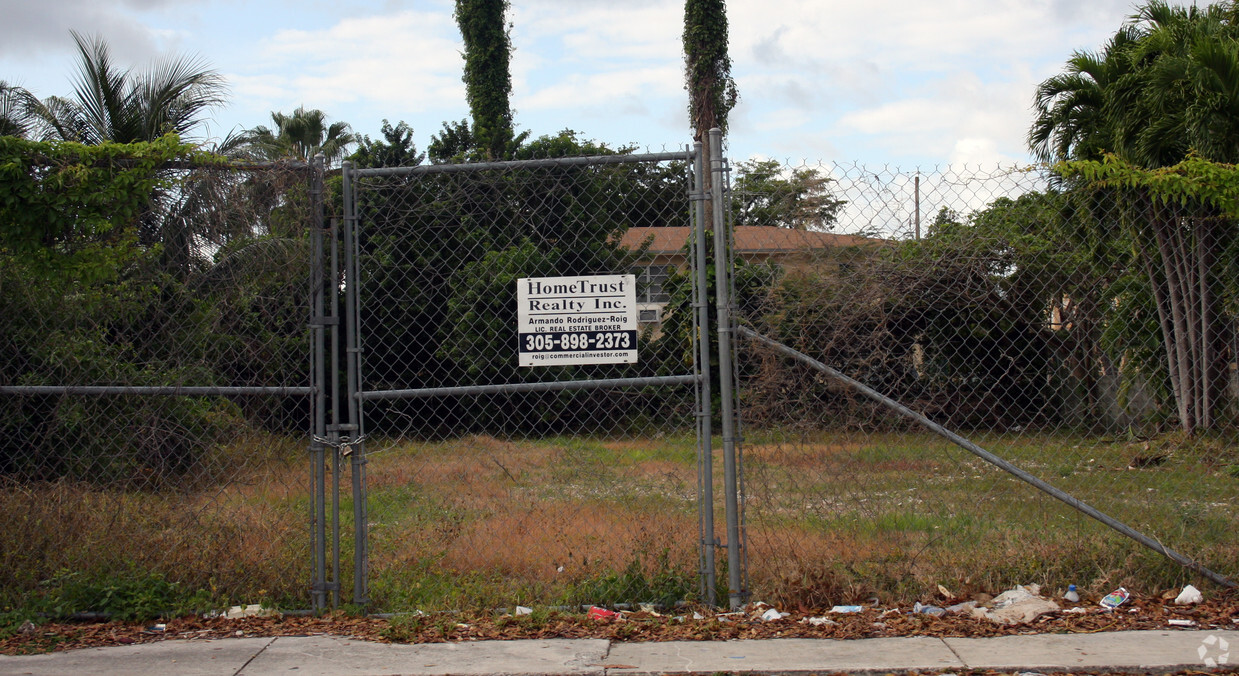 Primary Photo - 1940 NW 30th St