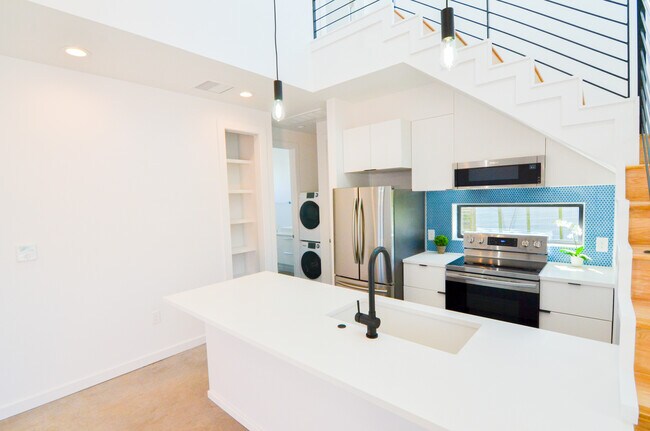 Foto del edificio - 1111 Lawson Ln