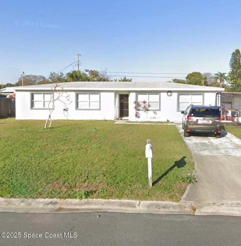 Primary Photo - 502 Palm Ave