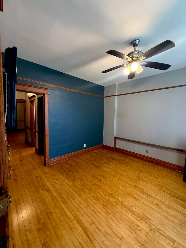 Building Photo - 5514 23rd Pl