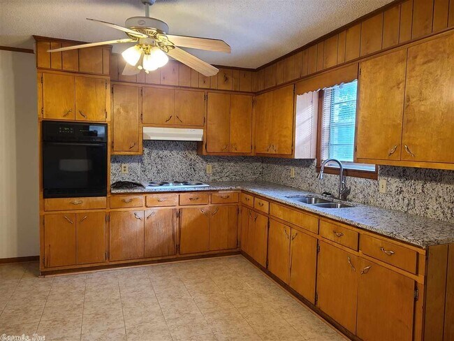 Building Photo - 309 Fletcher Pl