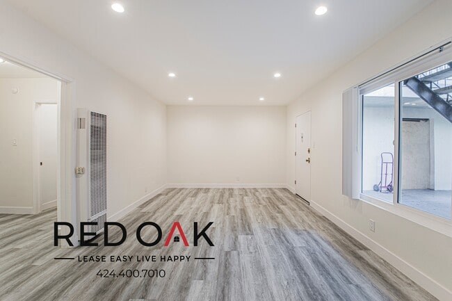 Building Photo - 1145 Elden Ave