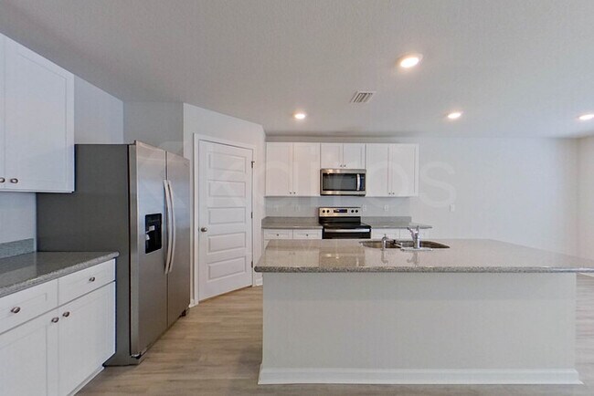 Building Photo - 4726 Malay Cir