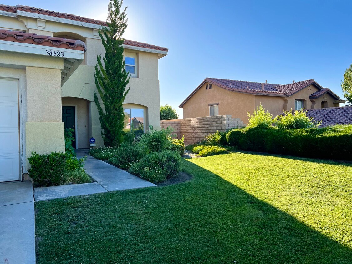 Foto principal - 38623 Erika Ln