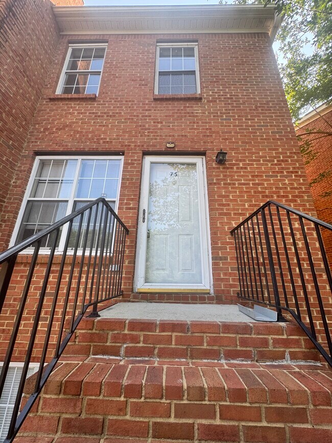 Foto del edificio - 75 Davis Mill Ct