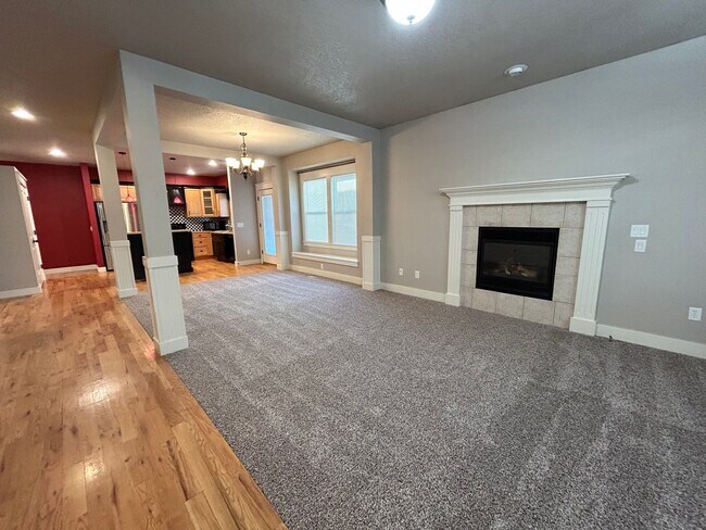 Building Photo - Beautifully Unique Eagle Home - $500 OFF F...