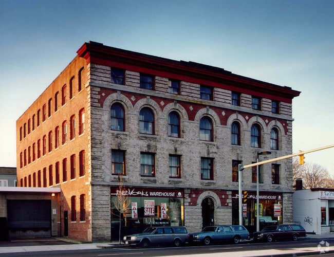 Alternate building view 1 - 244 Brighton Ave