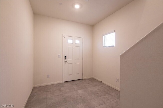 Building Photo - 10947 Meridian Fields Ave