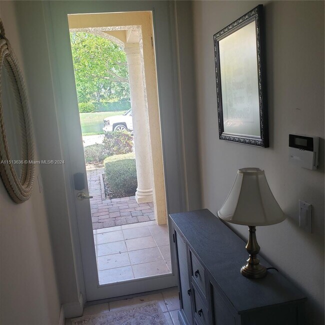 Foto del edificio - 12699 SE Old Cypress Dr