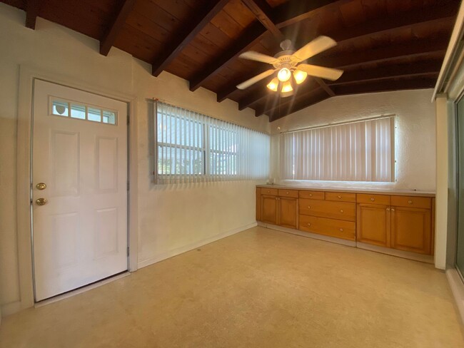 Foto del edificio - 2/2 Beachside Bungalow